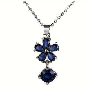 SOLD SOLD Super Cute Sapphire Flower Necklace